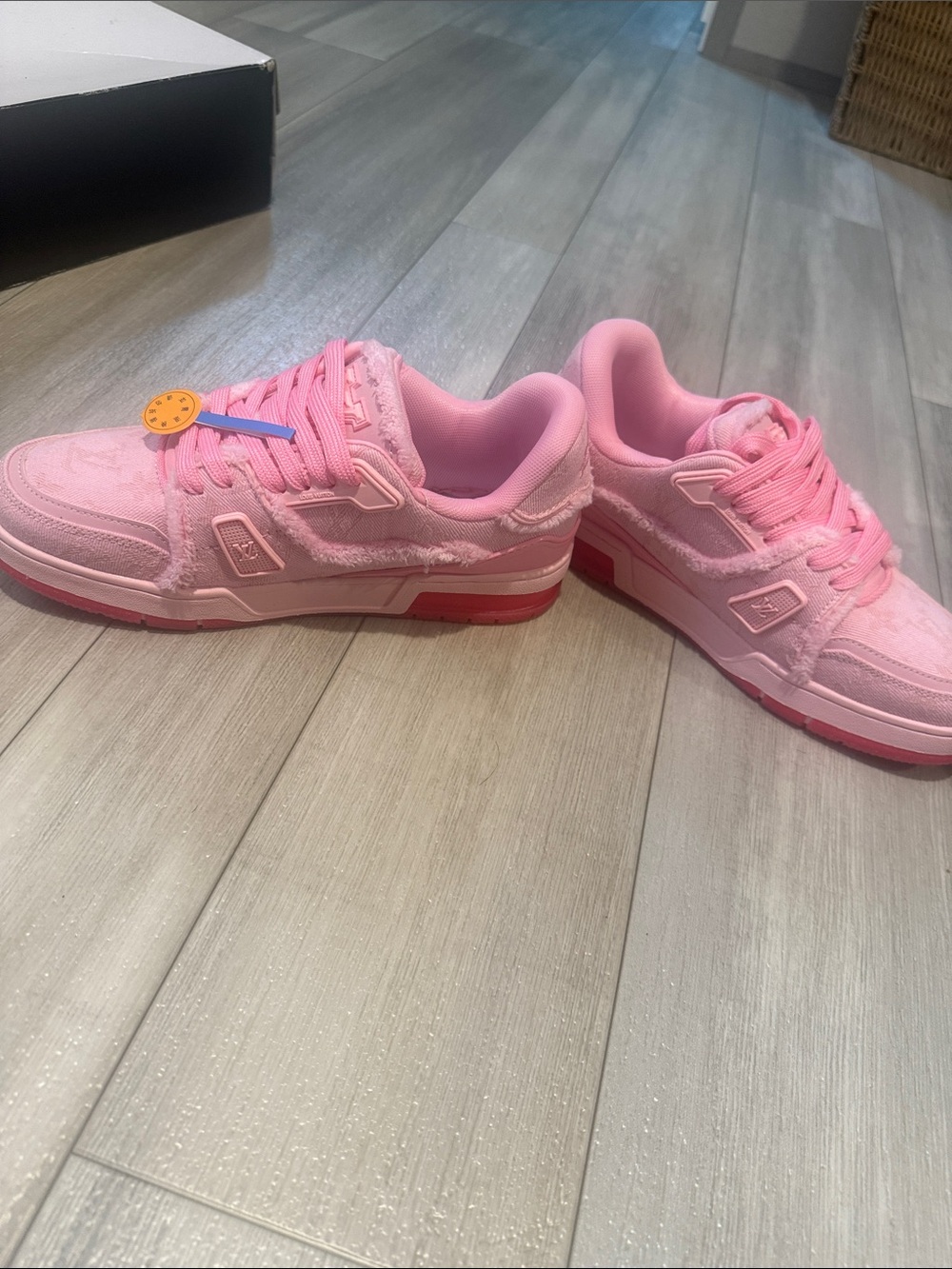 Women’s Pink Low-Top Casual Sneakers